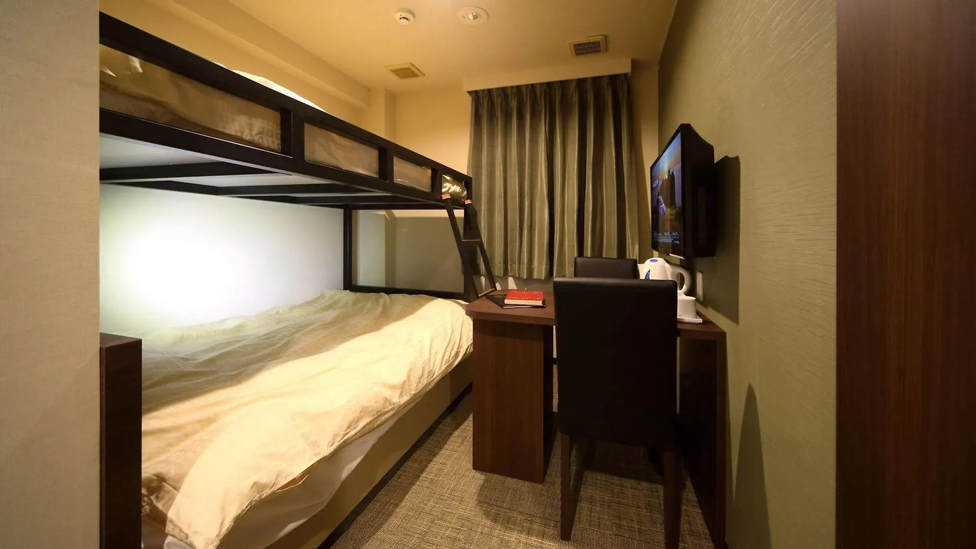 فندق-كبسولة Oyo Hotel Tetora Akabane طوكيو